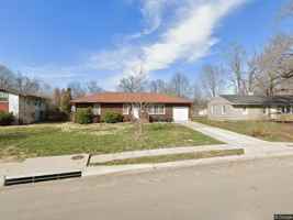 featured image of 8216 Ruskin Way
