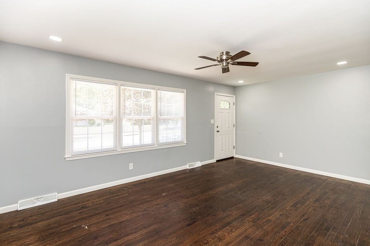 8216 Ruskin Way - Photo 3 of 18