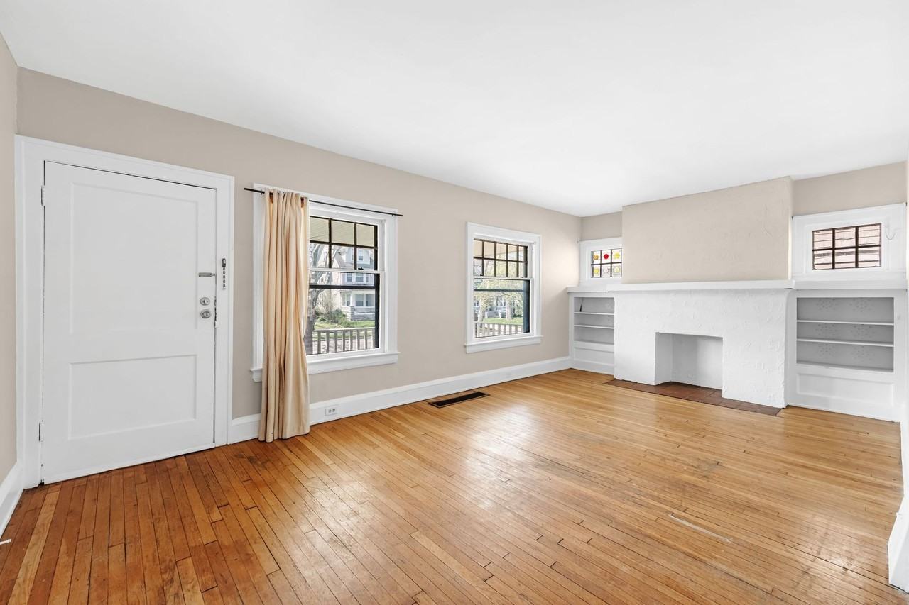 1695 Glenmont Road - Photo 3 of 31