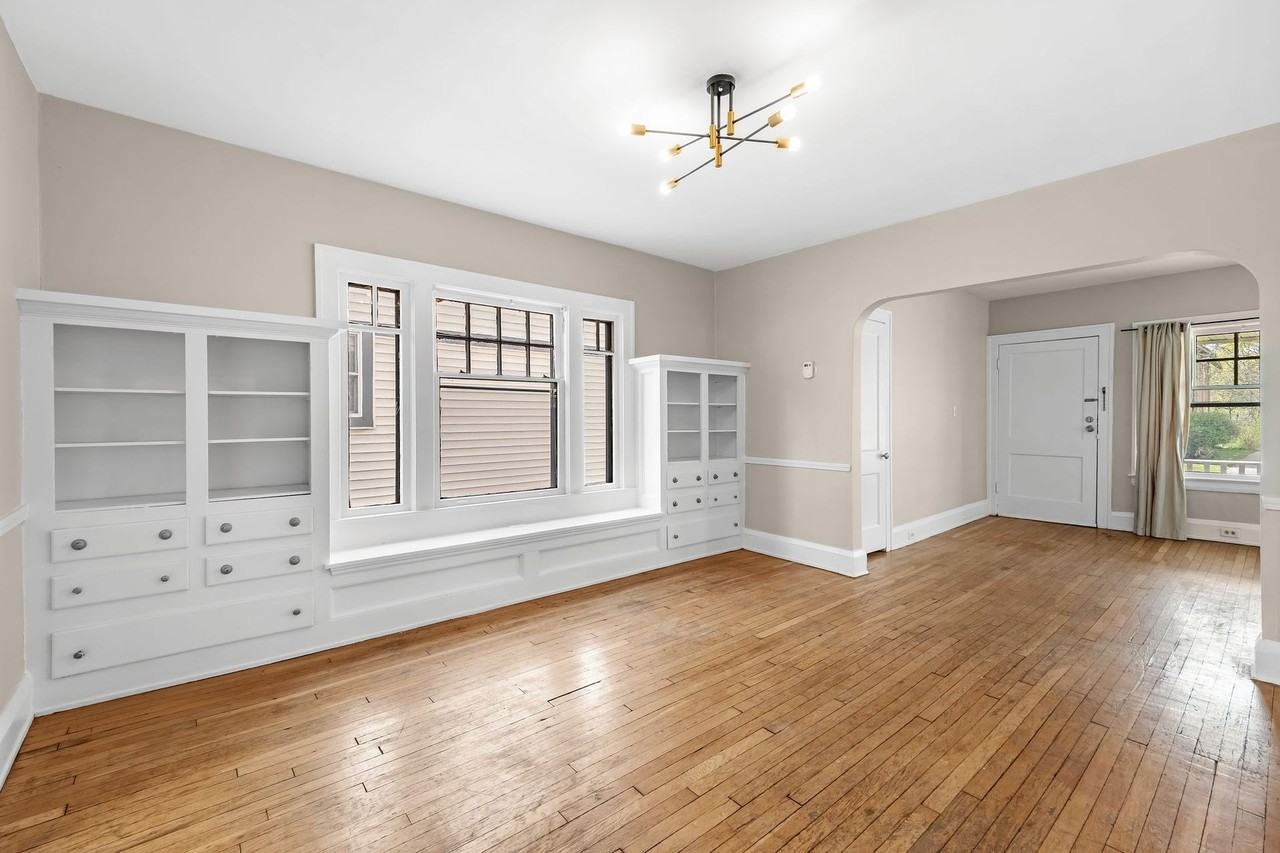 1695 Glenmont Road - Photo 7 of 31