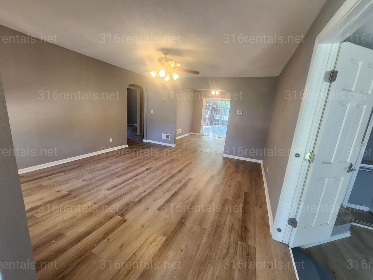 1043 N Dellrose Ave - Photo 2 of 11
