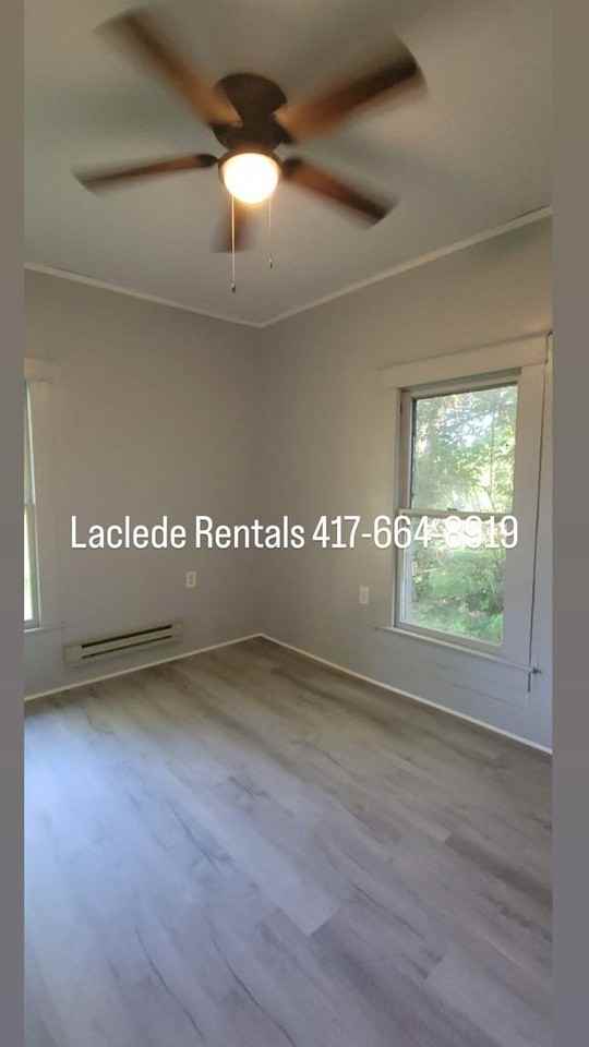325 W 2nd St - Photo 6 of 11