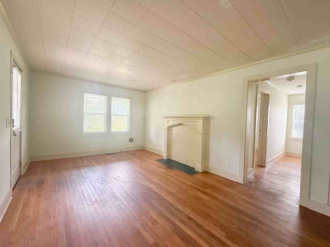 435 Lusk Ave - Photo 4 of 22