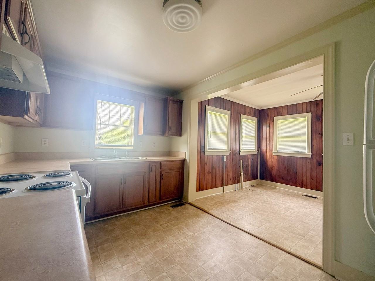 435 Lusk Ave - Photo 7 of 22