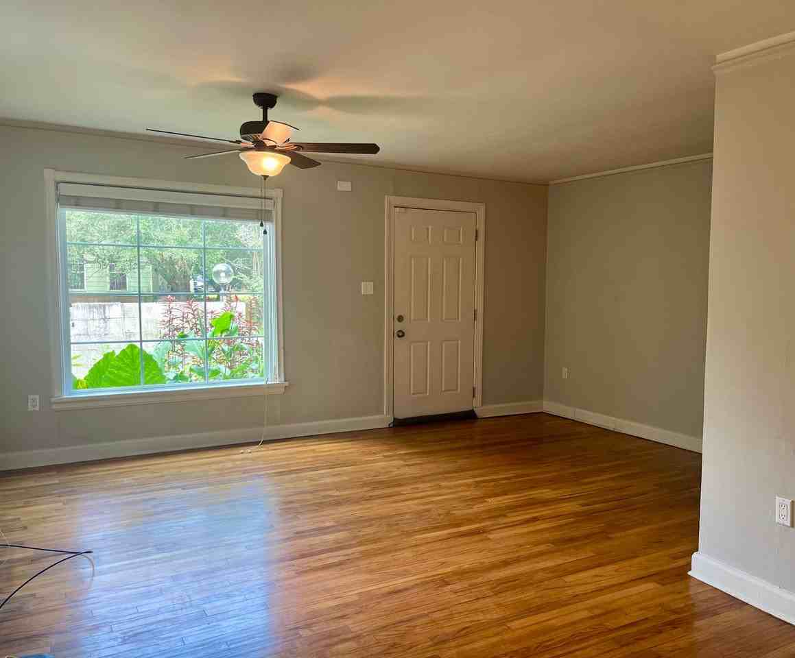 1005 Rittiner Dr - Photo 2 of 12