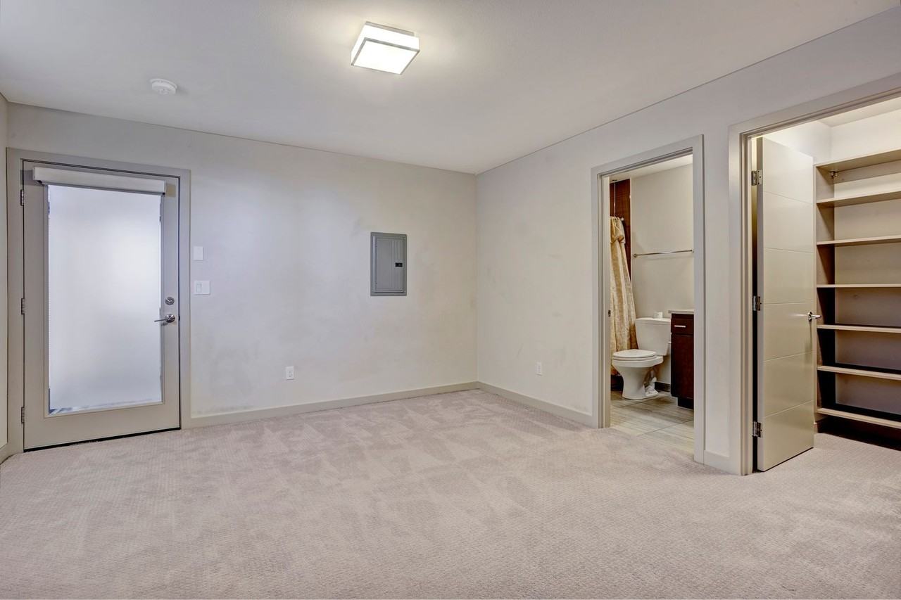 2608 23rd Ave W - Photo 3 of 21