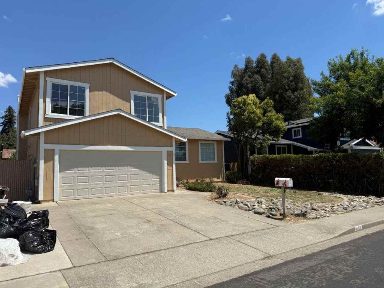 131 Glasgow Way - Photo 2 of 50