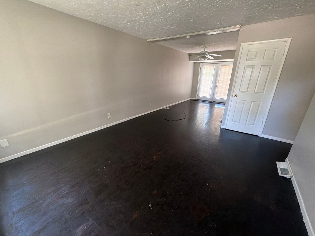 10650 Dunkeld Cir - Photo 2 of 16