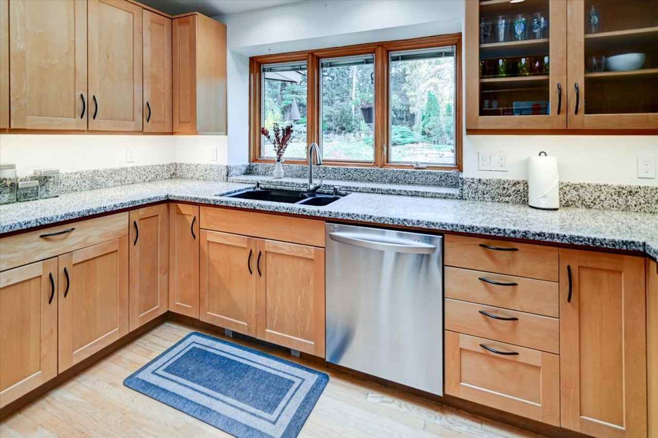 4746 Lafayette Dr - Photo 3 of 50