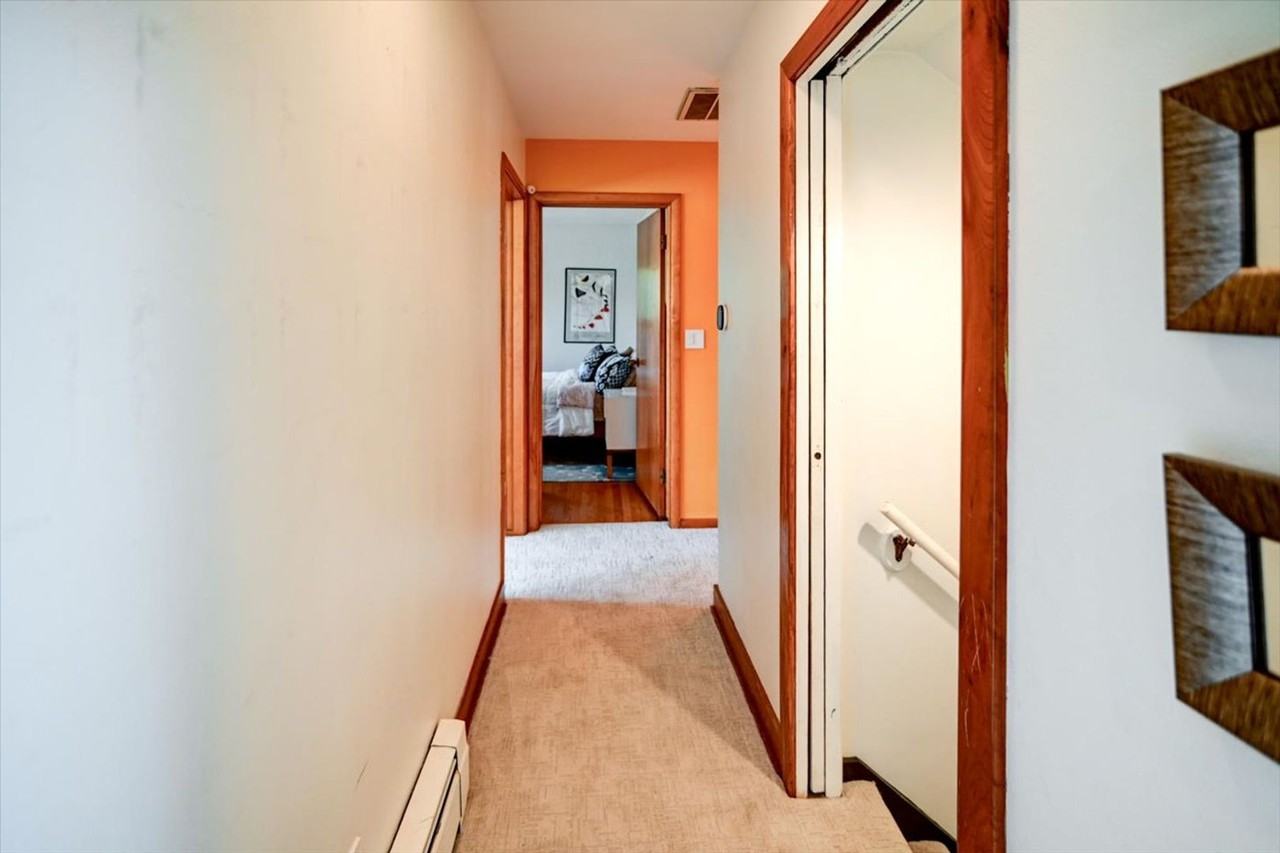 4746 Lafayette Dr - Photo 5 of 50