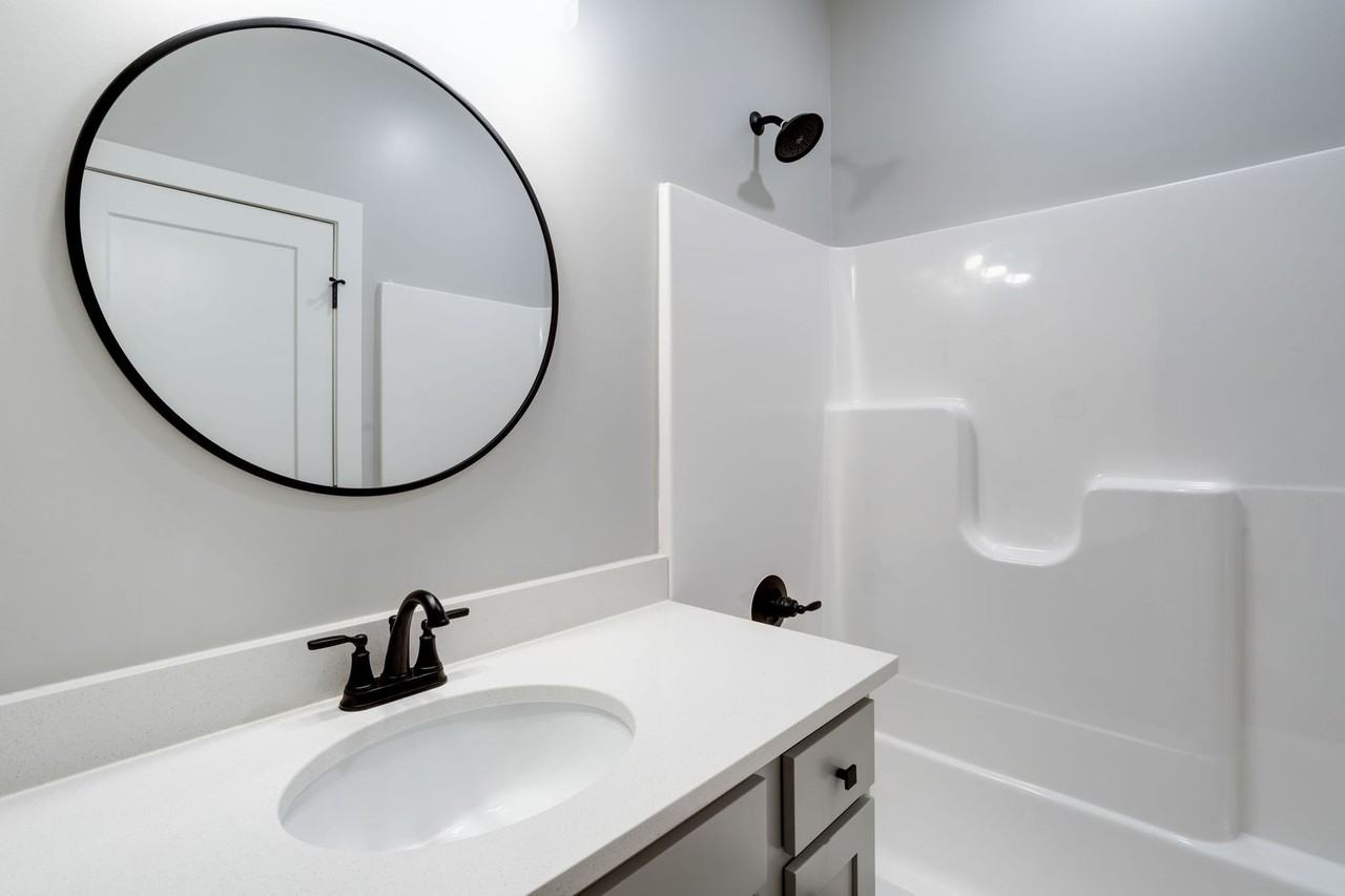 198 S Anna St - Photo 6 of 11