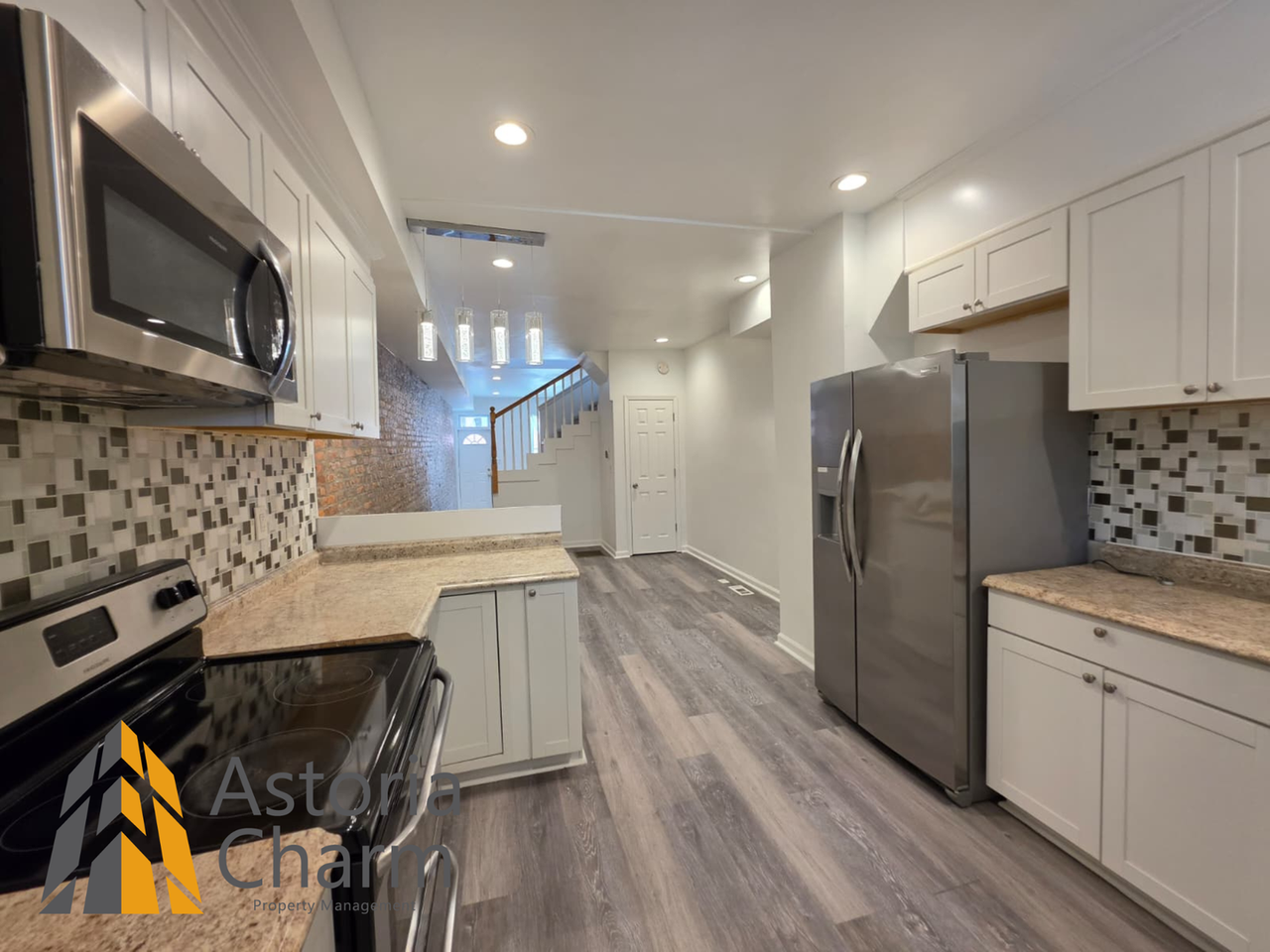 519 E 28th St - Photo 5 of 43