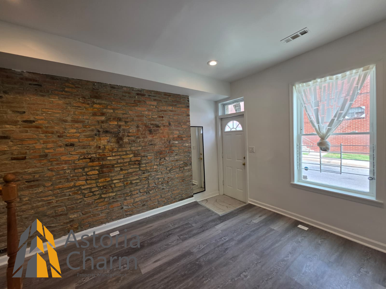 519 E 28th St - Photo 6 of 43