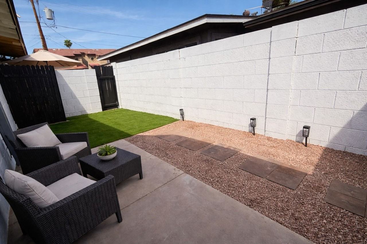 7814 E Heatherbrae Ave #B - Photo 2 of 10