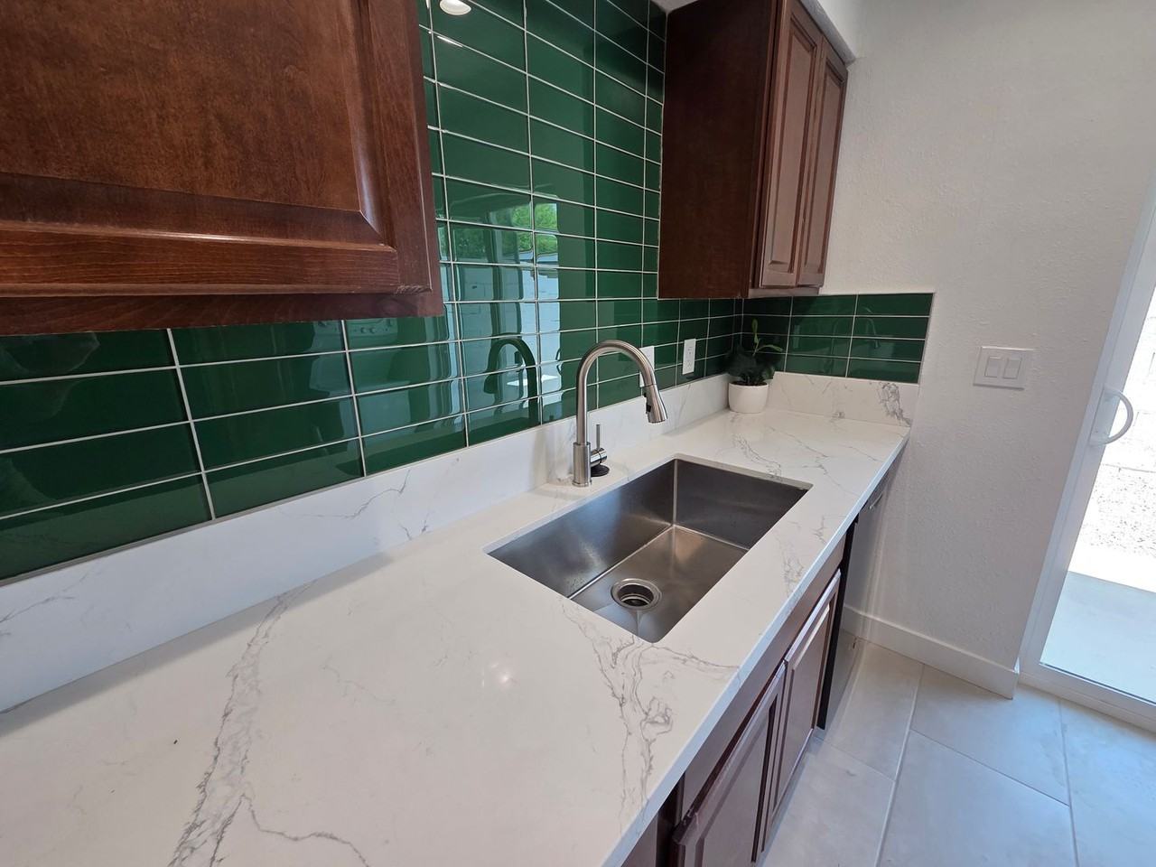 7814 E Heatherbrae Ave #B - Photo 7 of 10