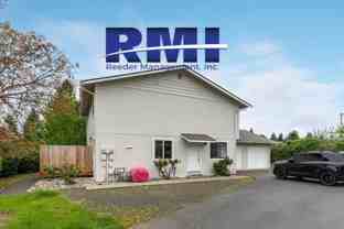 1034 Hanford Ave - Photo 1 of 1