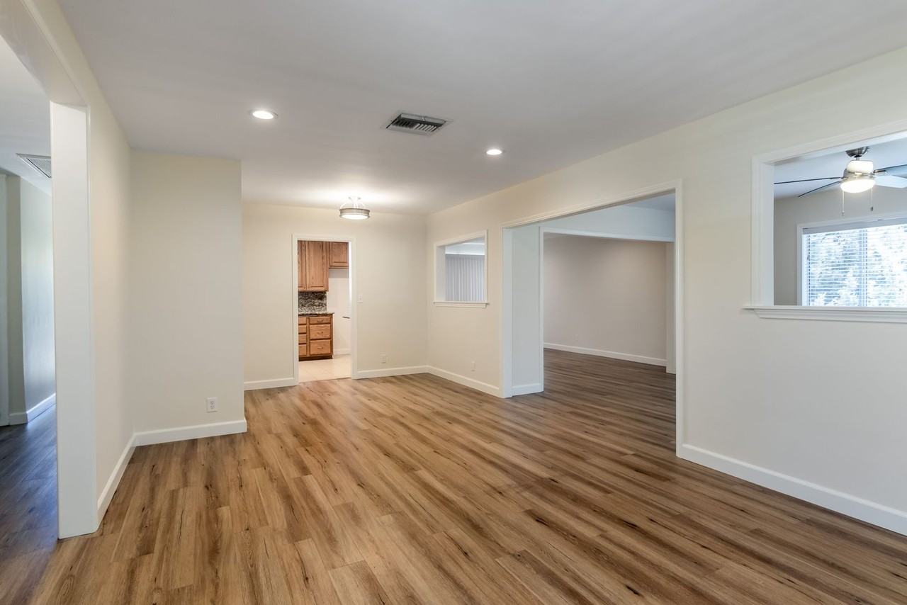 22436 Avenue San Luis - Photo 5 of 25