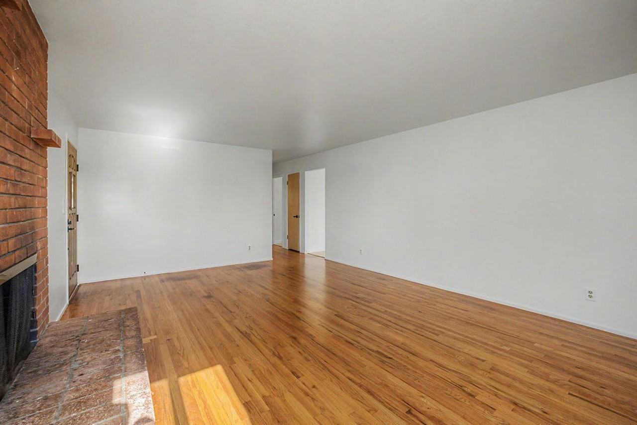 1119 Sunnyhill Ct - Photo 4 of 31