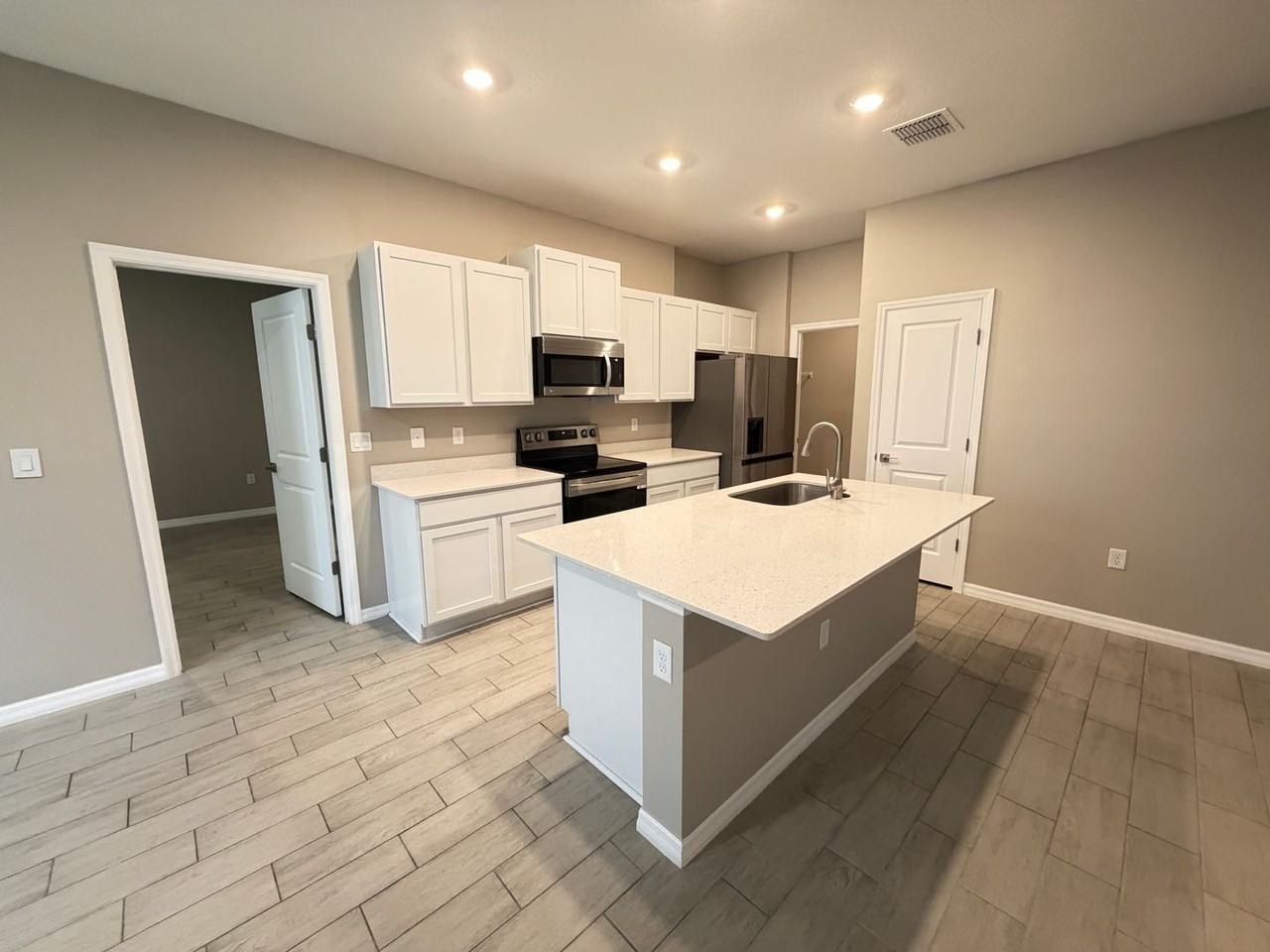 5096 Sw 154th Loop - Photo 7 of 26