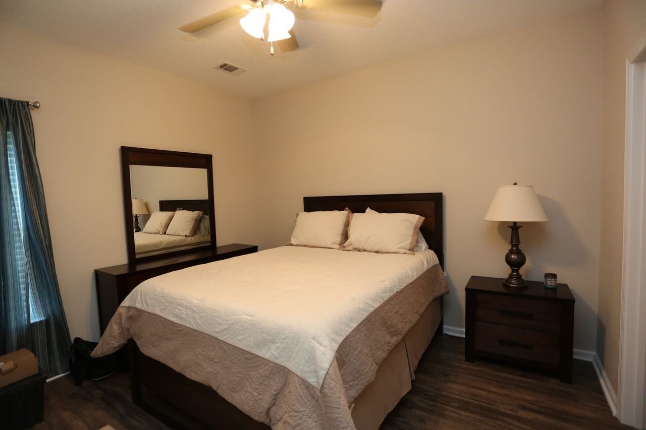 218 Herschel Dr #D - Photo 6 of 7