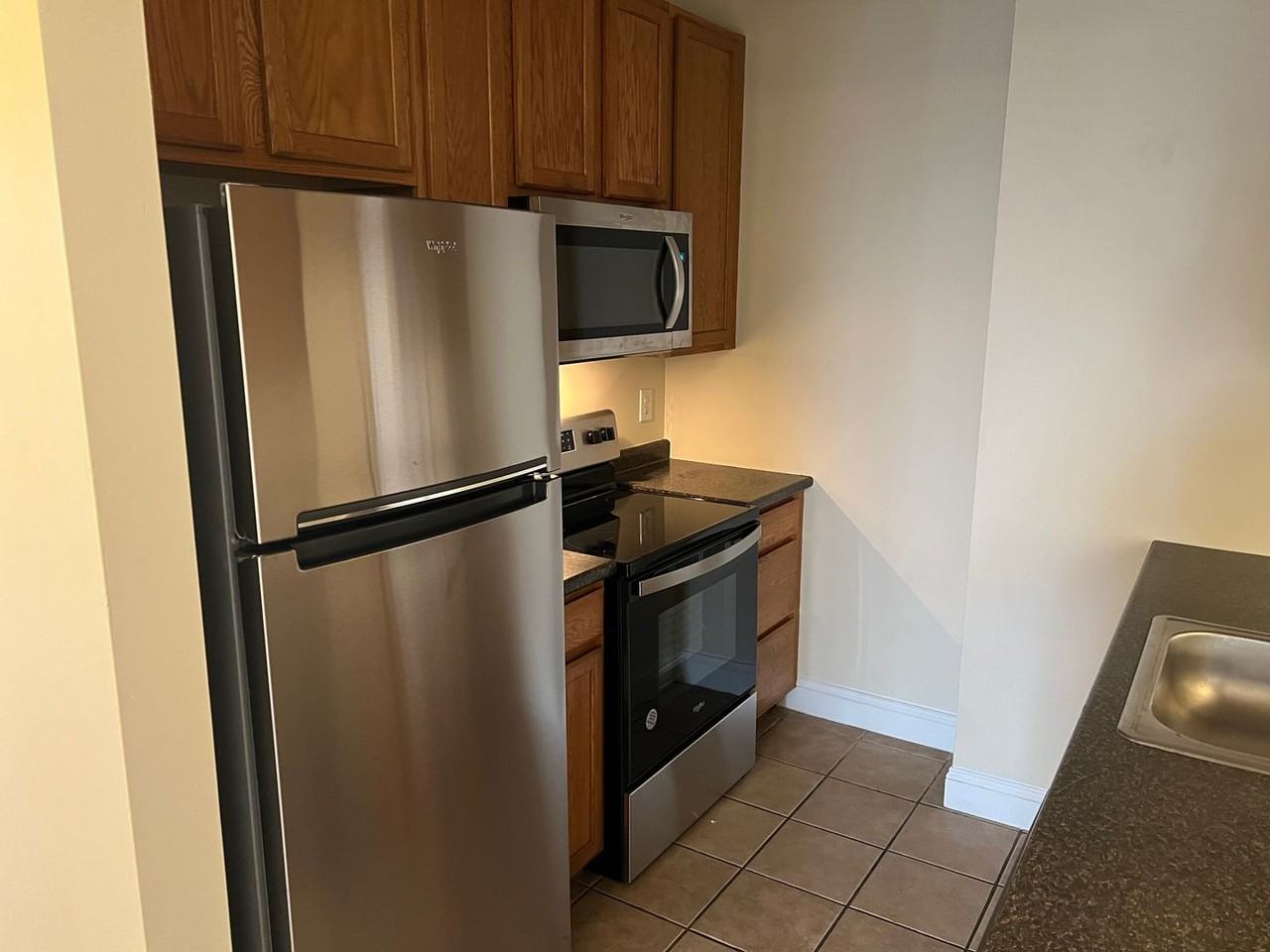 311 Main St - Photo 2 of 13