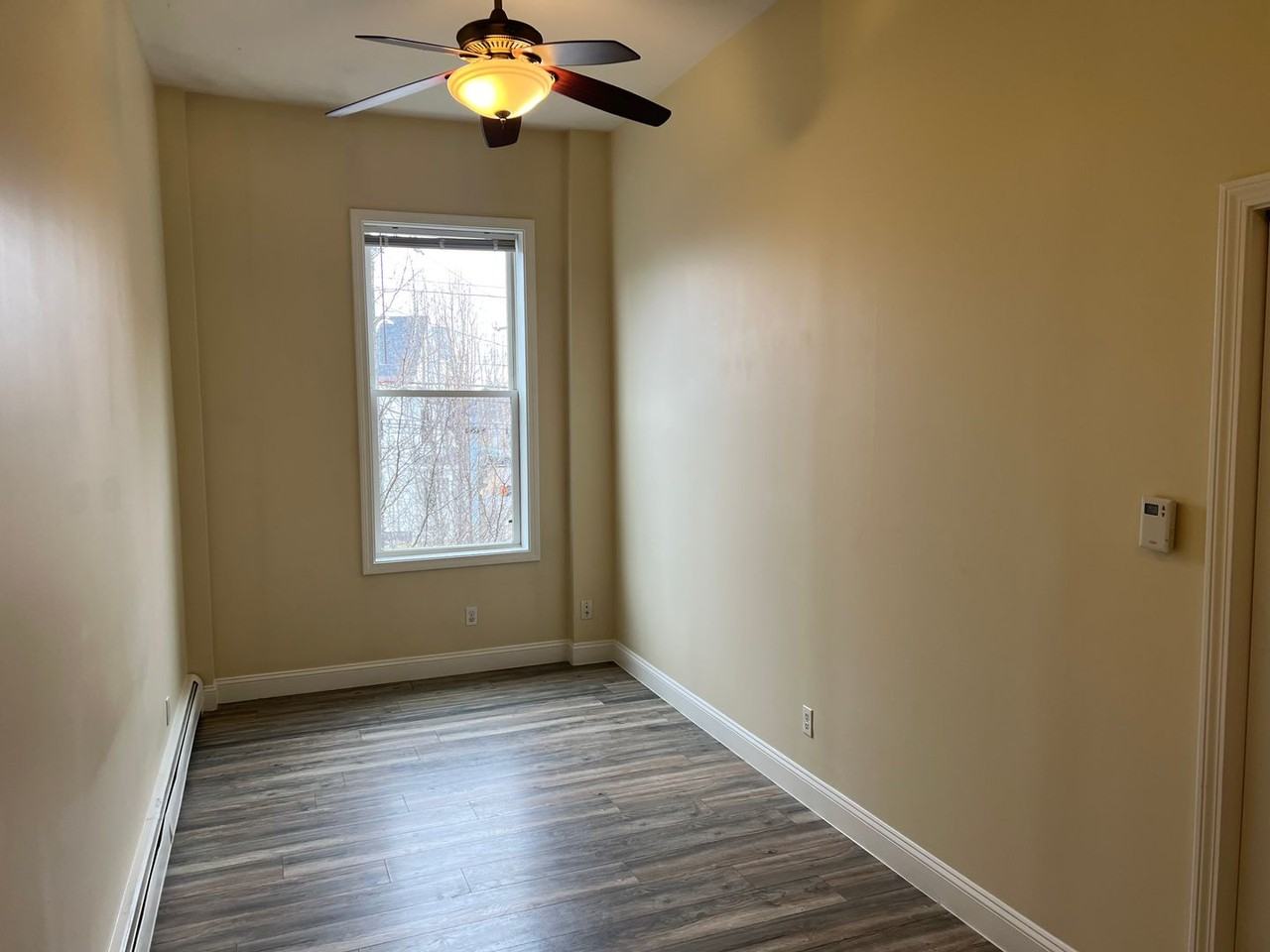 311 Main St - Photo 5 of 13