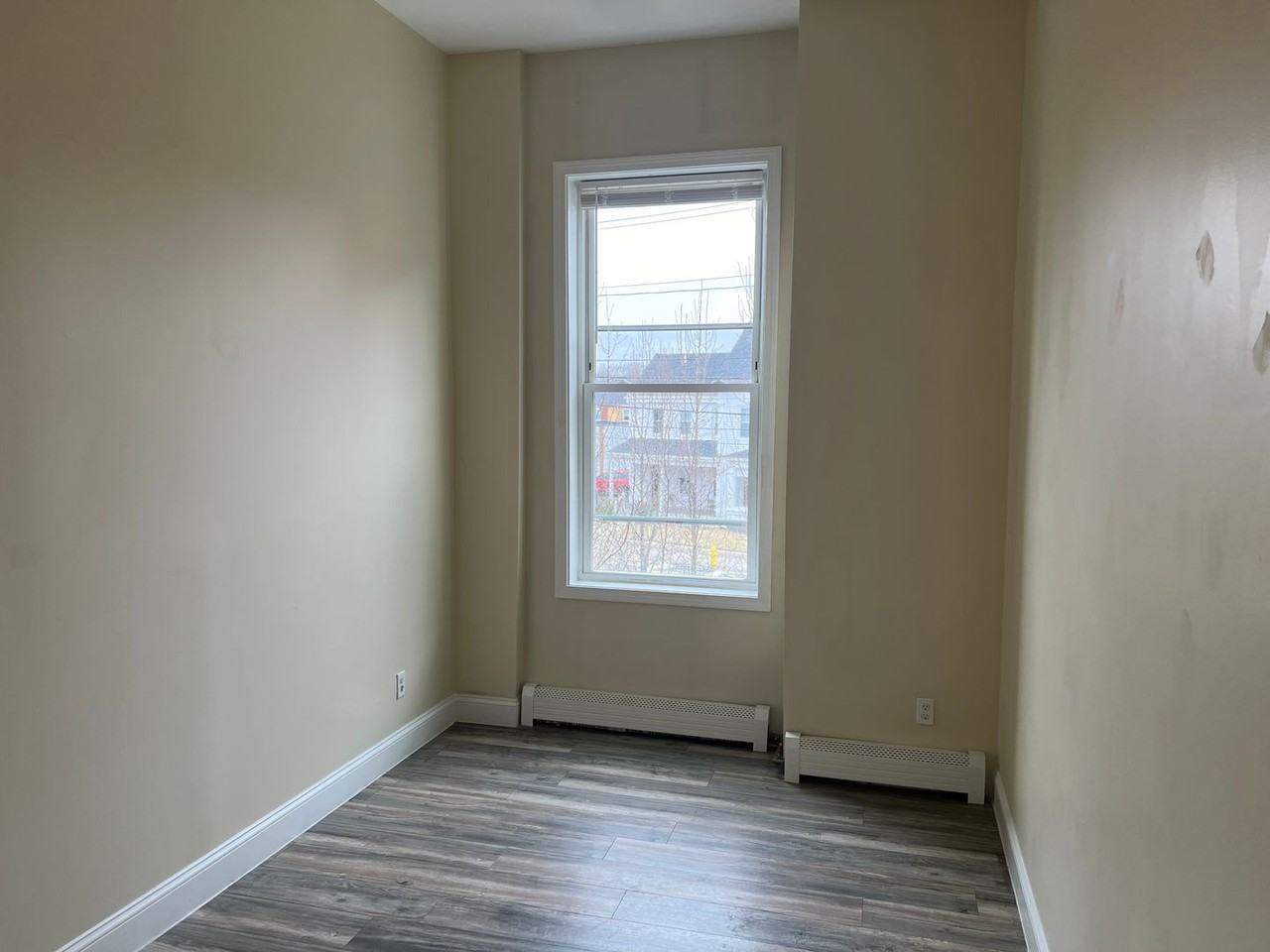311 Main St - Photo 7 of 13