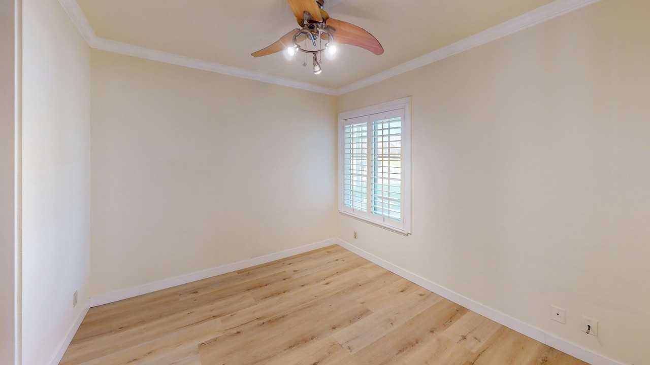 10664 Harmony Dr - Photo 6 of 12