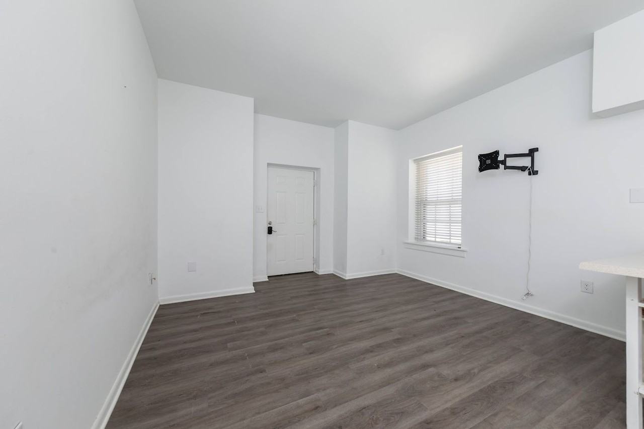 310 Patriot Ln Unit M - Photo 2 of 10