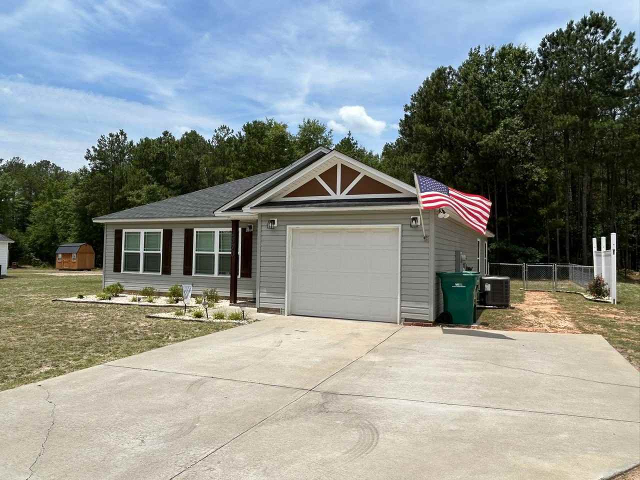2570 Tindal Rd - Photo 3 of 29