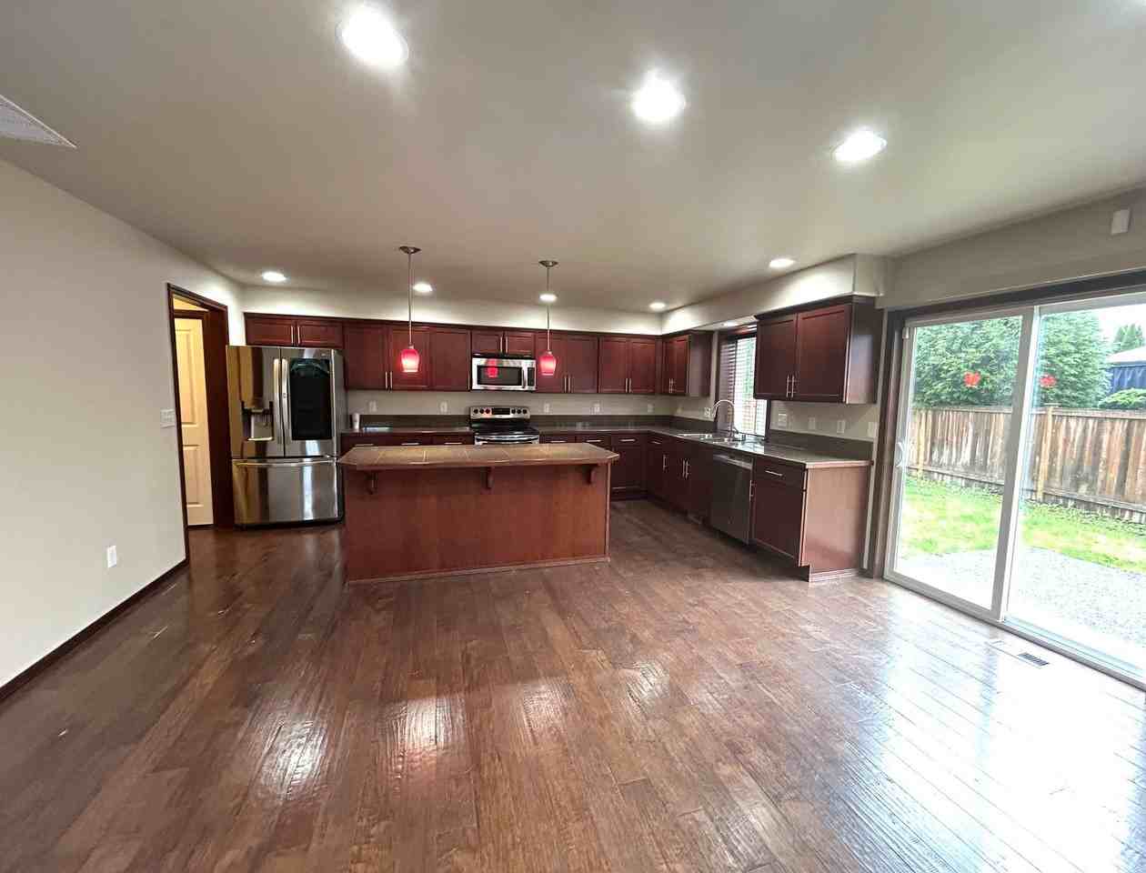 8127 178th Pl Ne - Photo 6 of 25