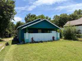 908 Sw G Ave - Photo 1 of 1