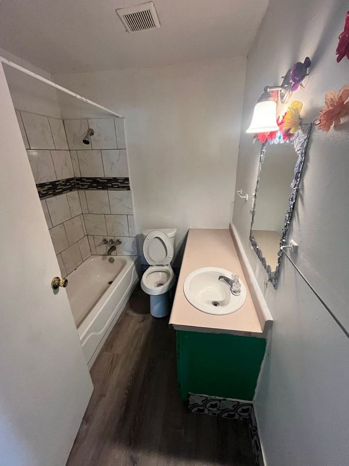 908 Sw G Ave - Photo 4 of 7