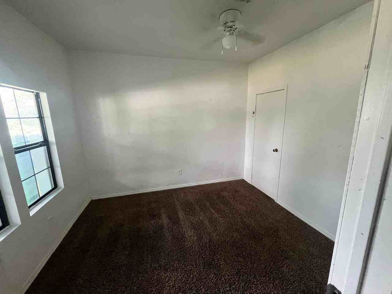 908 Sw G Ave - Photo 7 of 7