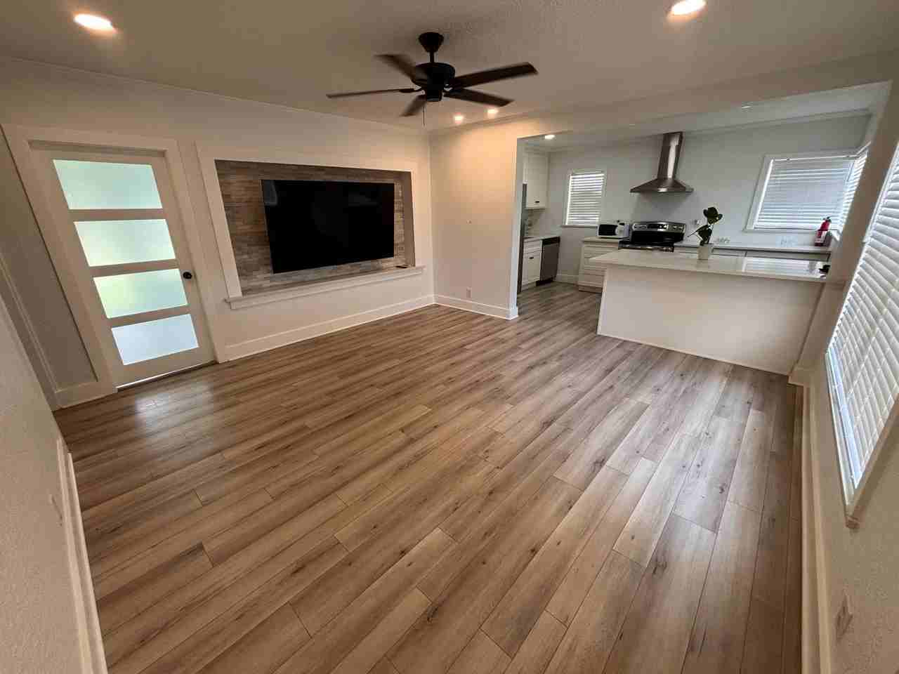 1619 2nd Ave N - Photo 3 of 22
