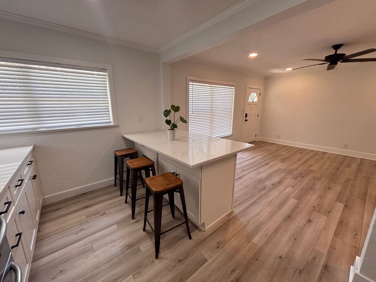 1619 2nd Ave N - Photo 7 of 22