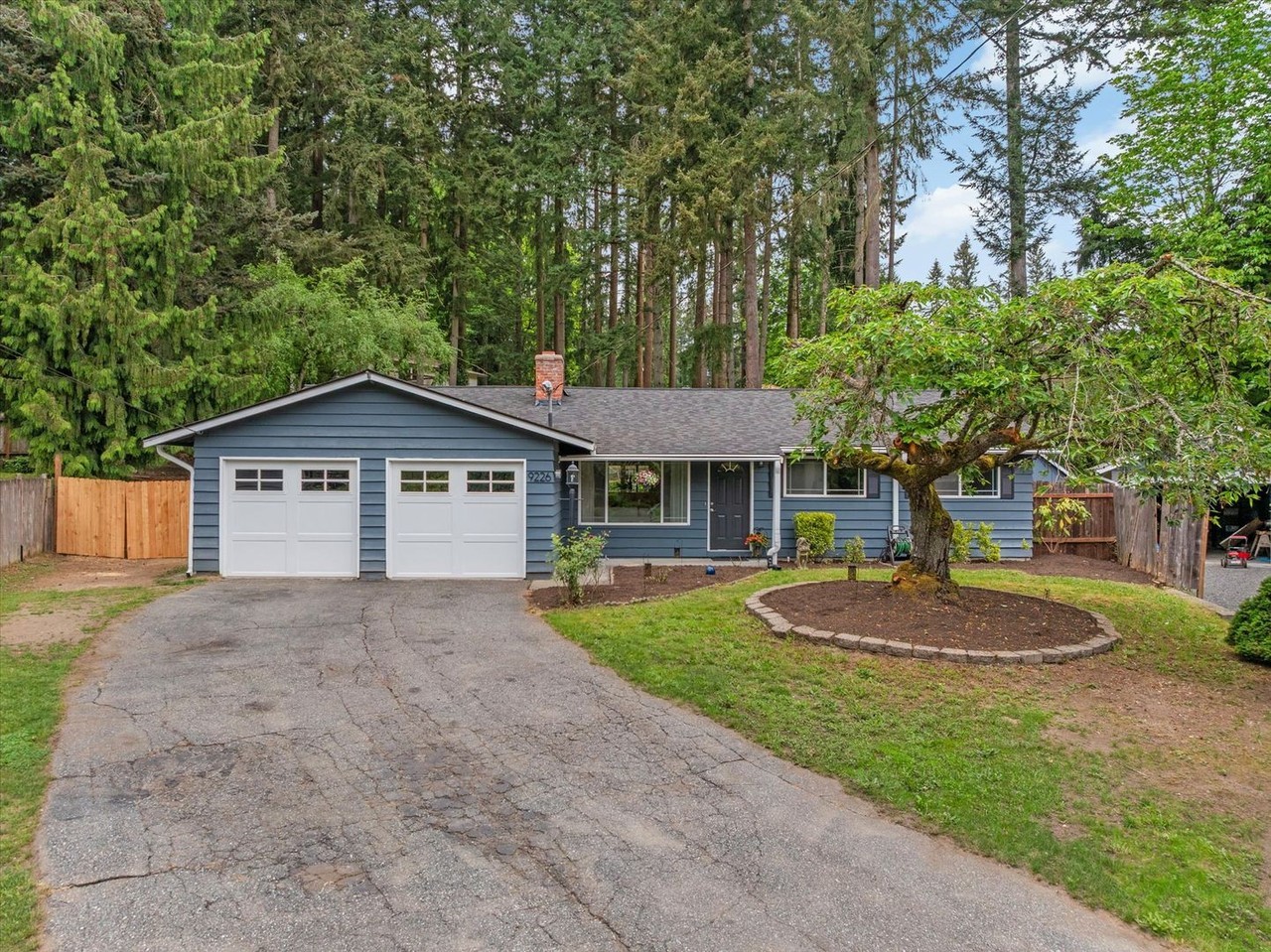9226 Ne 184th Pl - Photo 3 of 35