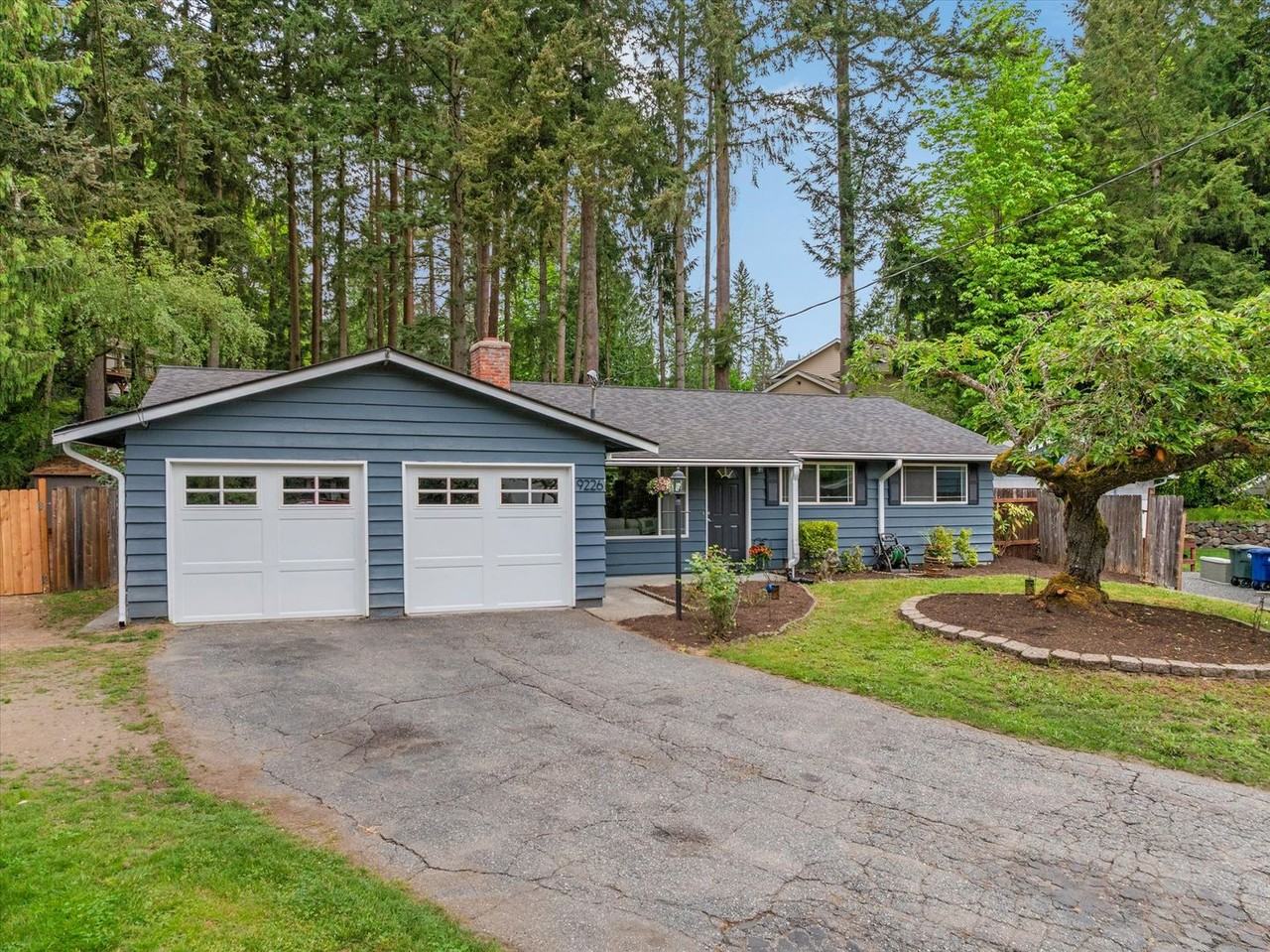 9226 Ne 184th Pl - Photo 4 of 35