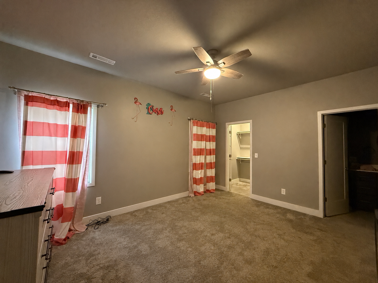 142 Shannon Cir - Photo 2 of 12