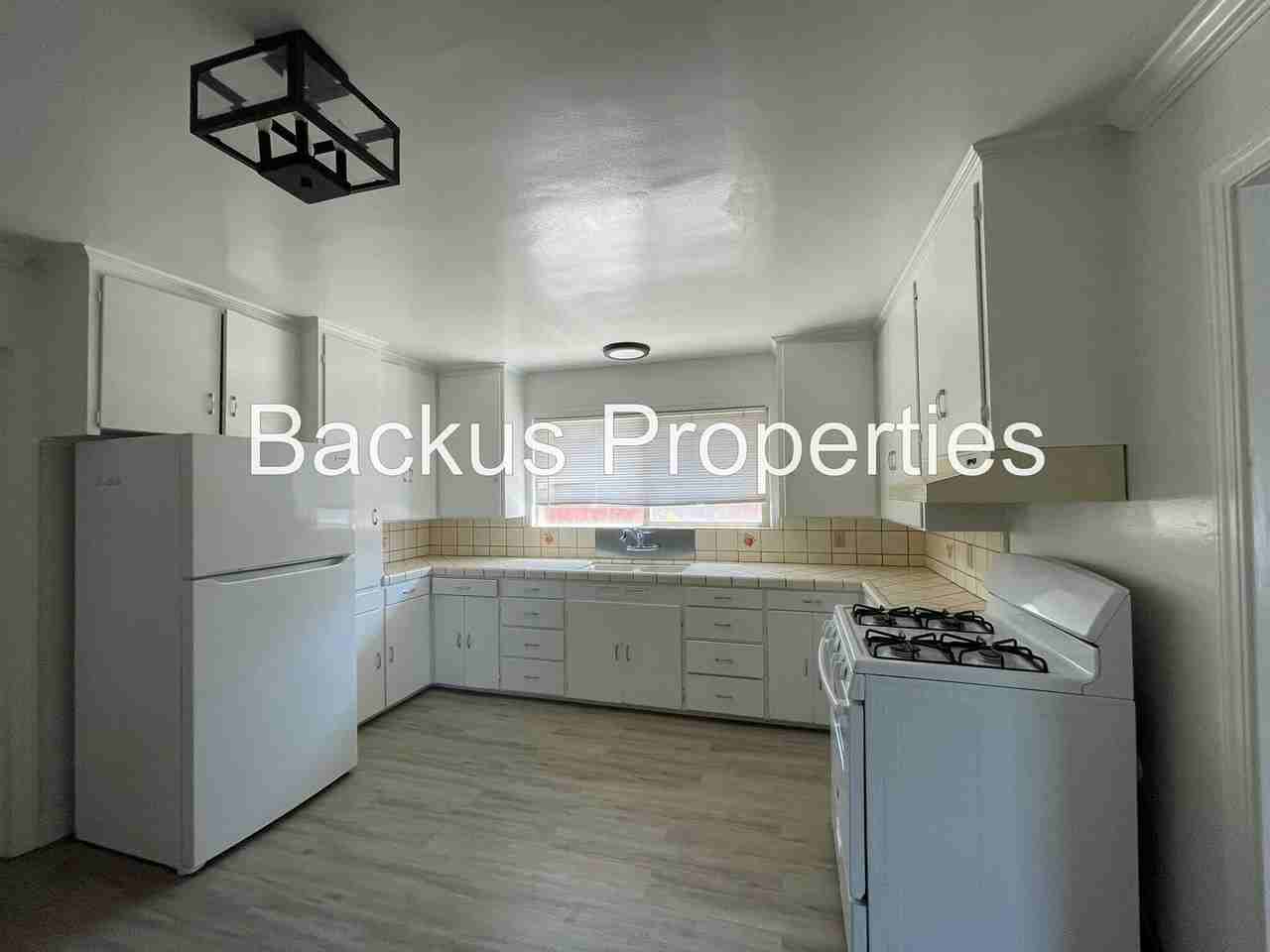 19 Santa Rosa Ave - Photo 6 of 18
