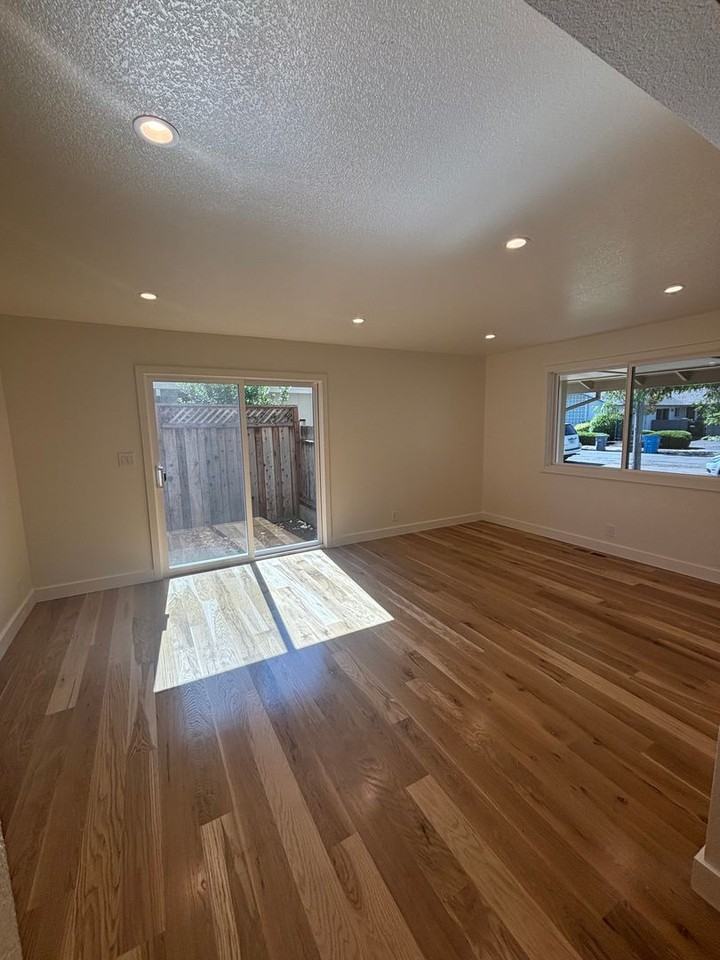 2227 Gainsborough Ave - Photo 5 of 13