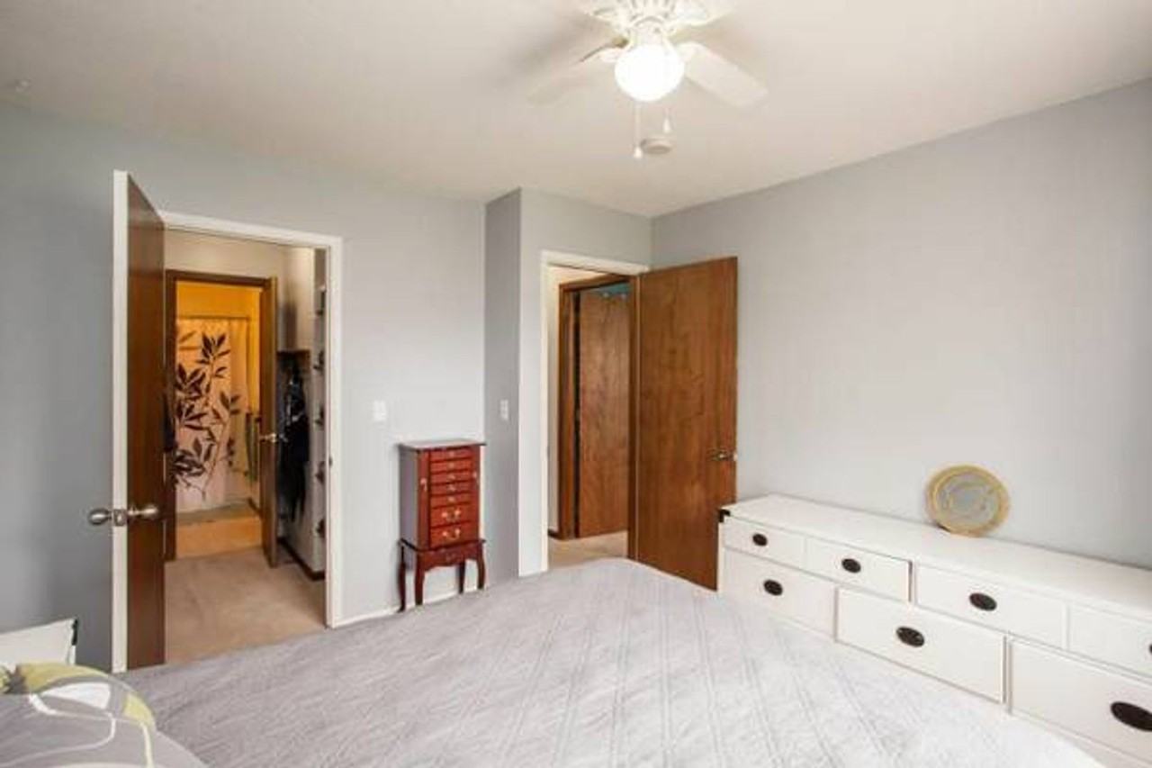 1350 Barkley Ct - Photo 3 of 11