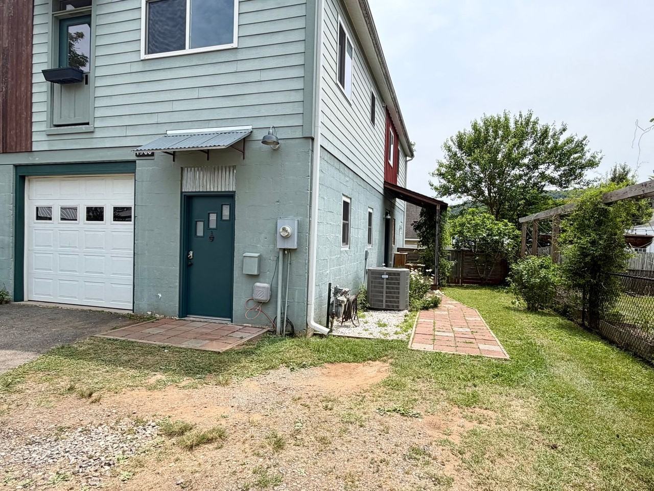 1500 Meridian St - Photo 3 of 50