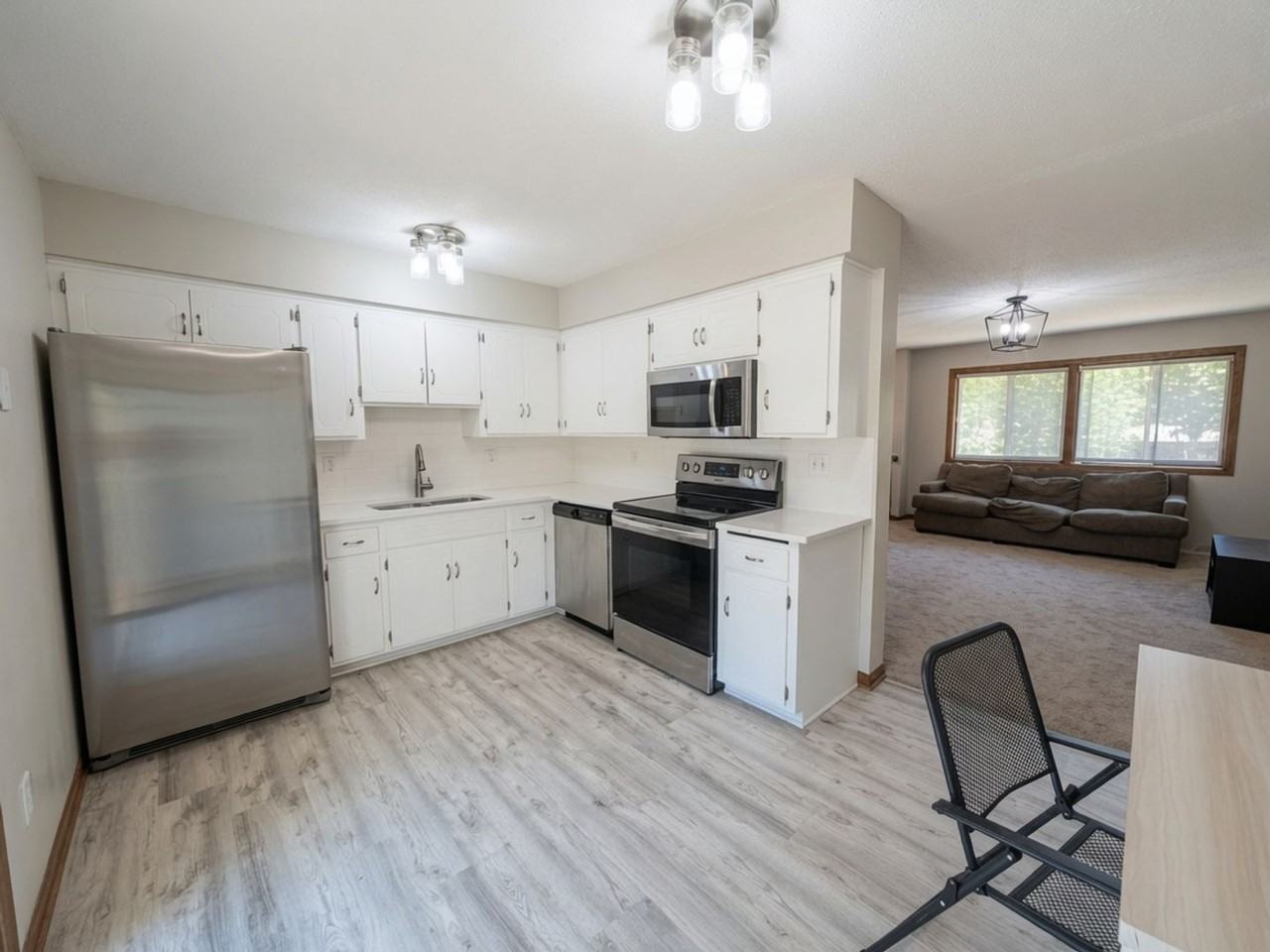 11379 Red Fox Dr - Photo 4 of 27