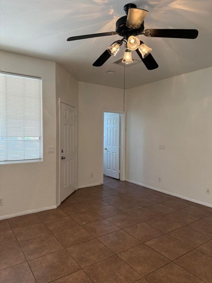 1260 Oak Village Ave - Photo 2 of 16