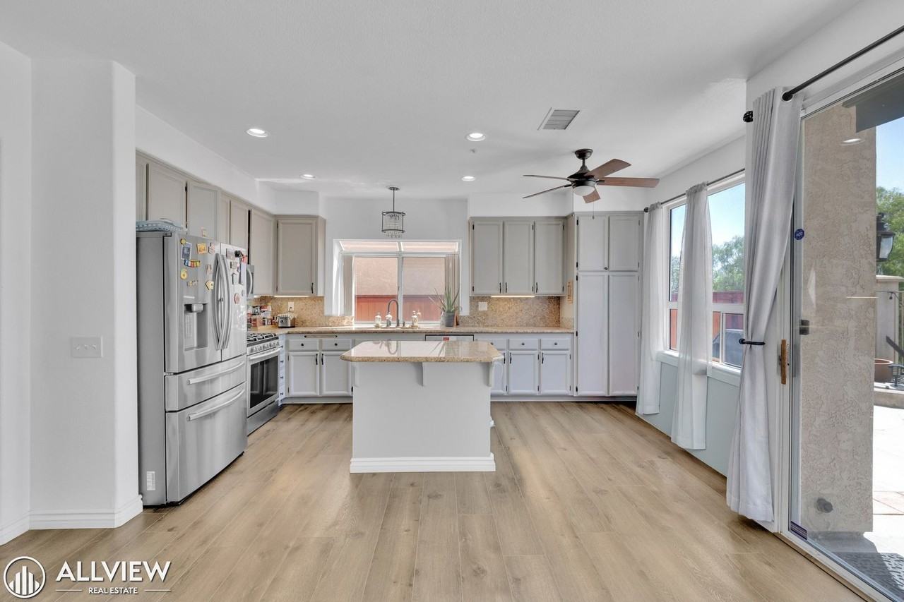 2385 Country View Gln - Photo 2 of 50
