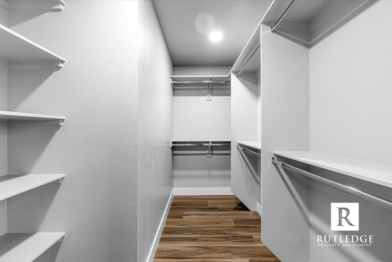 218 Academy Pl - Photo 6 of 28