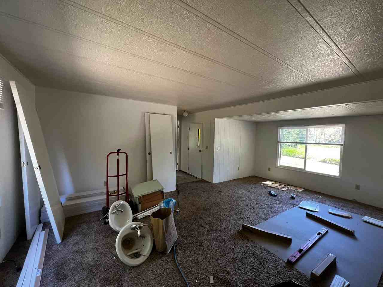 7220 Valley View Rd - Photo 6 of 38