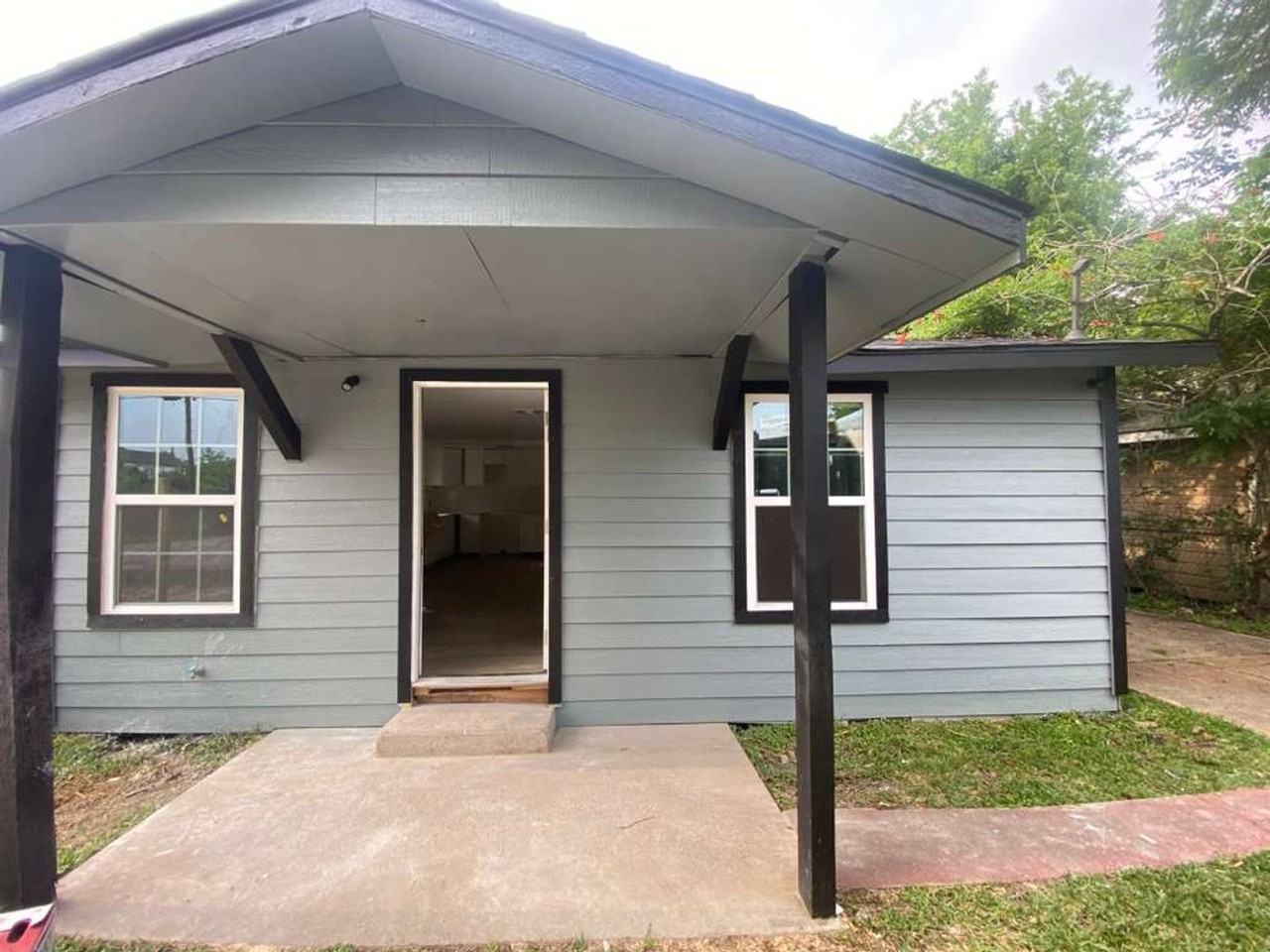 7973 Ritz St - Photo 2 of 13