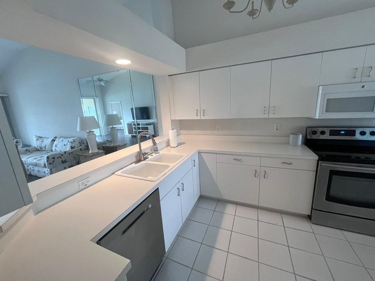 2285 Harmony Ln - Photo 3 of 14